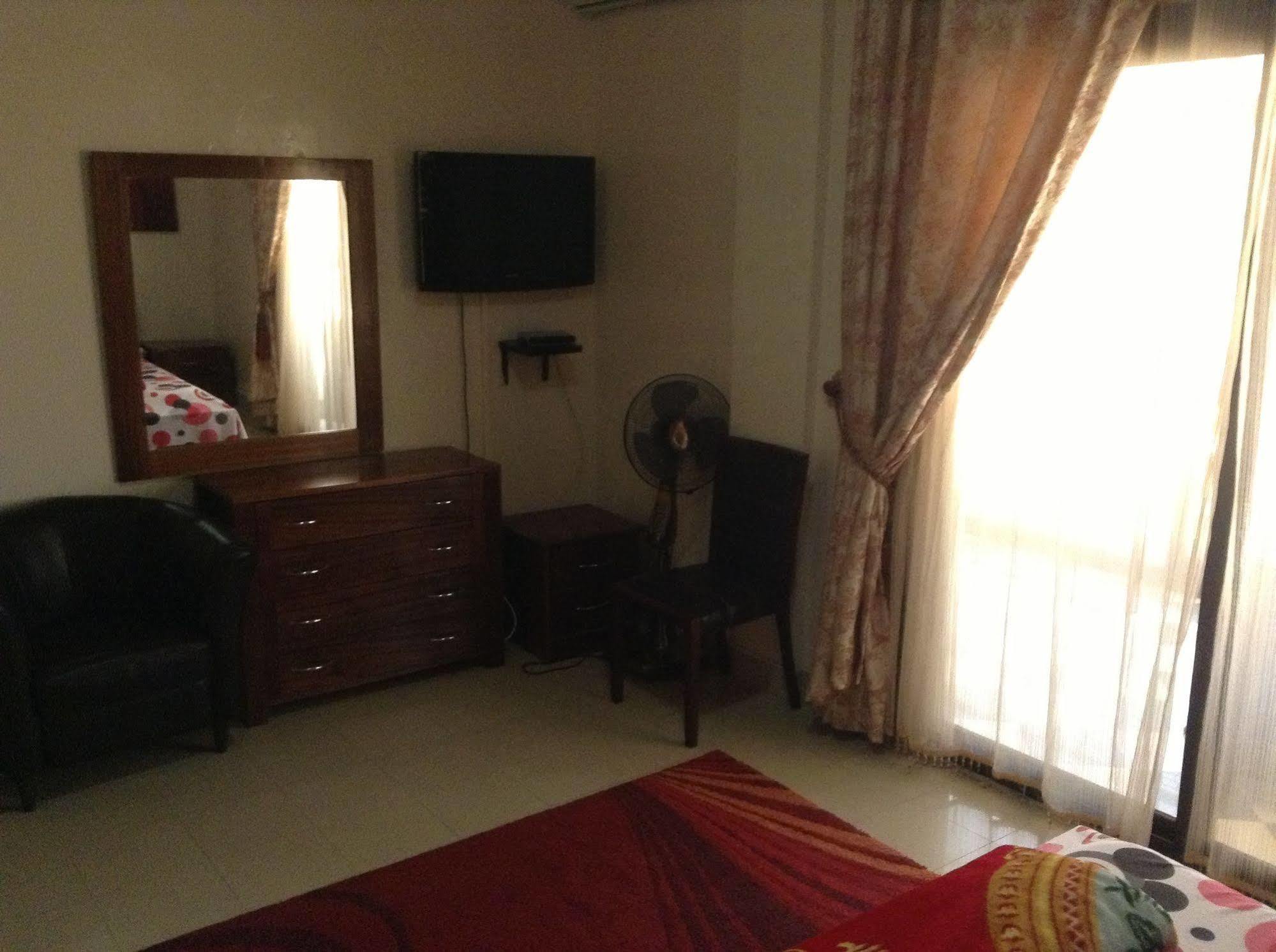 Residence Les Calanques Dakar Extérieur photo